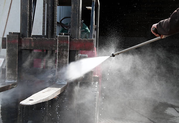 Best Graffiti Removal  in Deerfield, MI